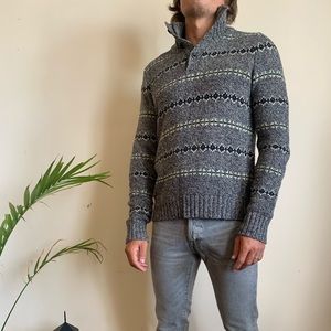 American Eagle athletic fit sweater